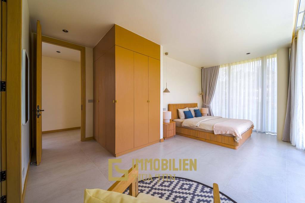 Seelage am Golfplatz / 1.600 großes Grundstück / 6 Schlafzimmer