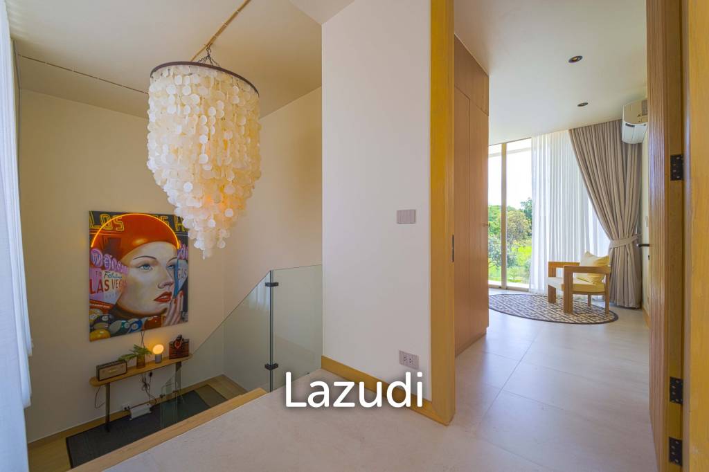 Exclusive Waterfront Villa: 6-Bed Luxury at Palm Hills Golf Club