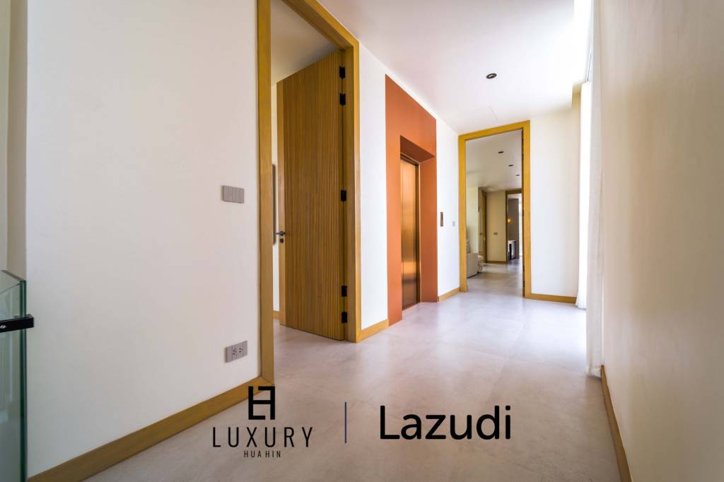 Située au bord d'un lac, à proximité d'un terrain de golf / Terrain de 1 600 m² / 6 chambres