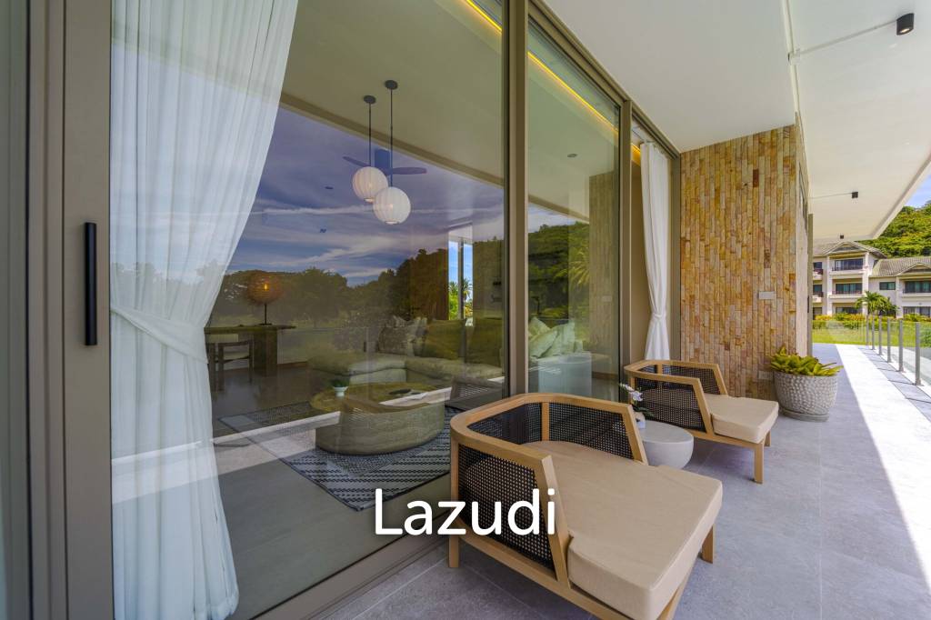 Exclusive Waterfront Villa: 6-Bed Luxury at Palm Hills Golf Club