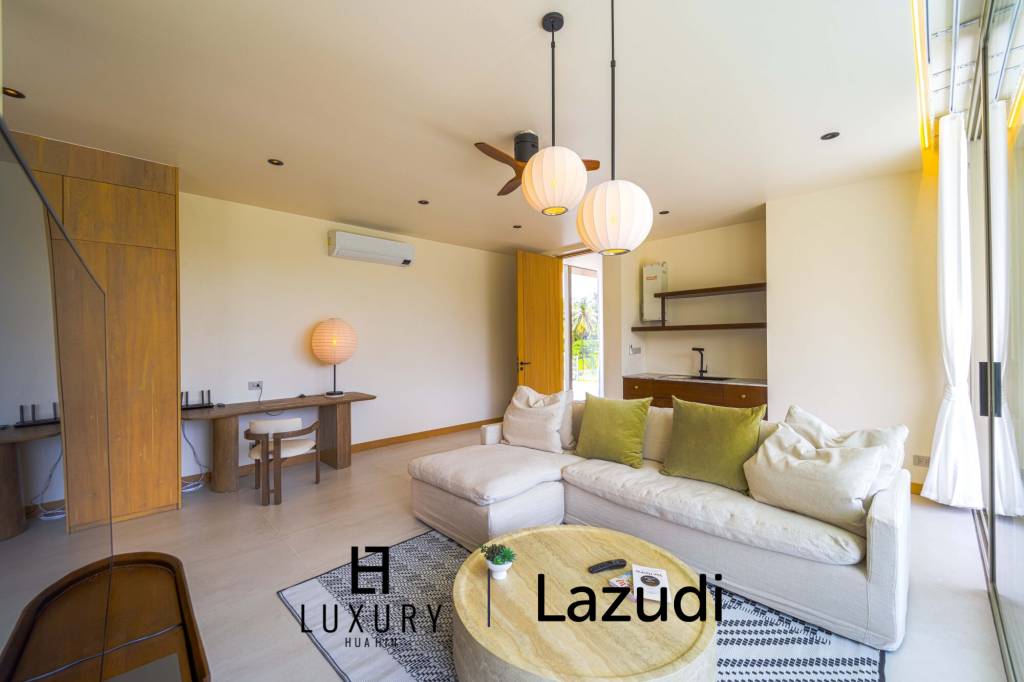 Située au bord d'un lac, à proximité d'un terrain de golf / Terrain de 1 600 m² / 6 chambres