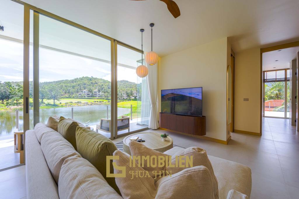 Seelage am Golfplatz / 1.600 großes Grundstück / 6 Schlafzimmer