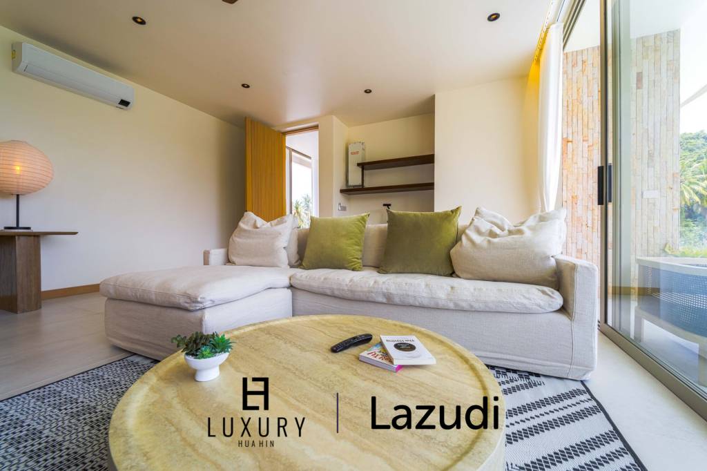 Située au bord d'un lac, à proximité d'un terrain de golf / Terrain de 1 600 m² / 6 chambres