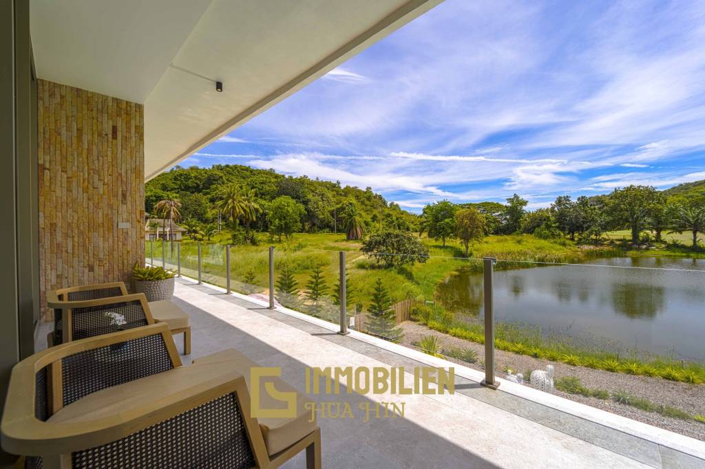 Seelage am Golfplatz / 1.600 großes Grundstück / 6 Schlafzimmer