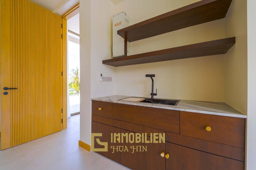 Seelage am Golfplatz / 1.600 großes Grundstück / 6 Schlafzimmer