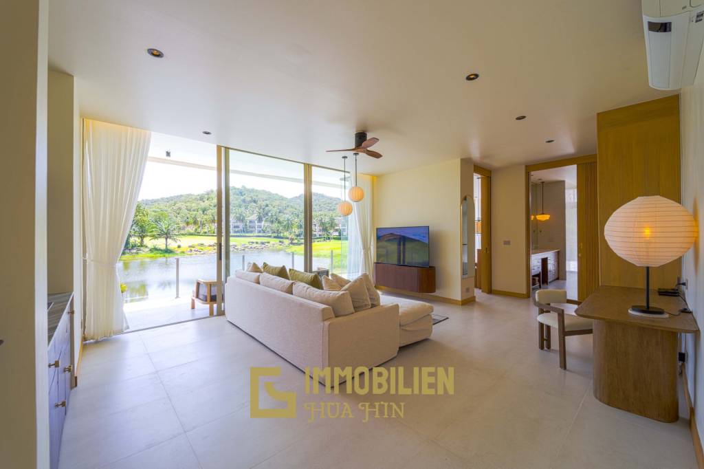 Seelage am Golfplatz / 1.600 großes Grundstück / 6 Schlafzimmer