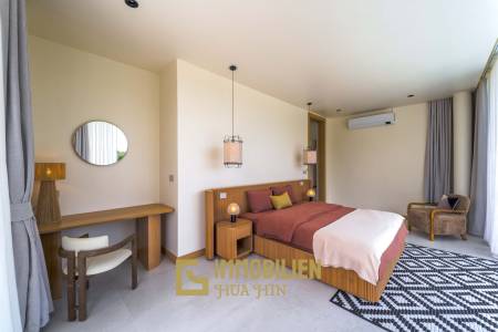 Seelage am Golfplatz / 1.600 großes Grundstück / 6 Schlafzimmer