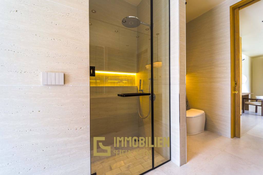 Seelage am Golfplatz / 1.600 großes Grundstück / 6 Schlafzimmer