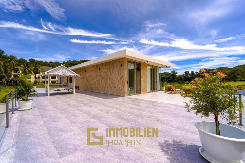 Seelage am Golfplatz / 1.600 großes Grundstück / 6 Schlafzimmer