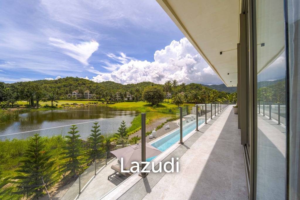 Exclusive Waterfront Villa: 6-Bed Luxury at Palm Hills Golf Club