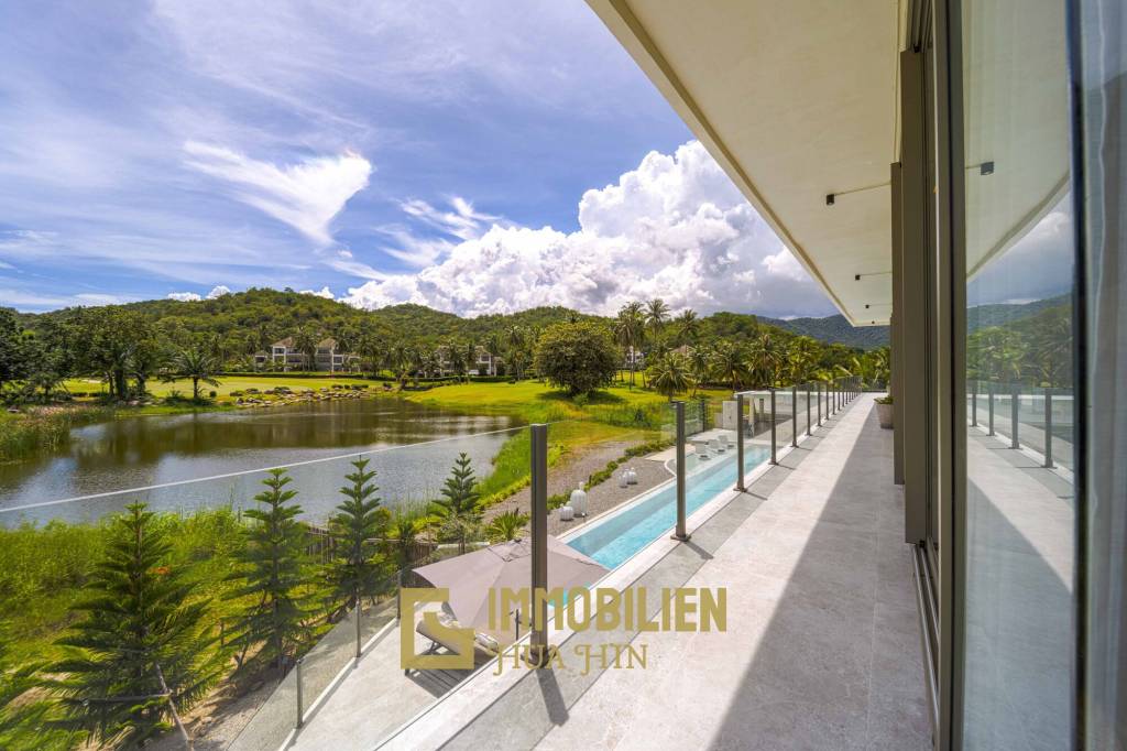 Seelage am Golfplatz / 1.600 großes Grundstück / 6 Schlafzimmer