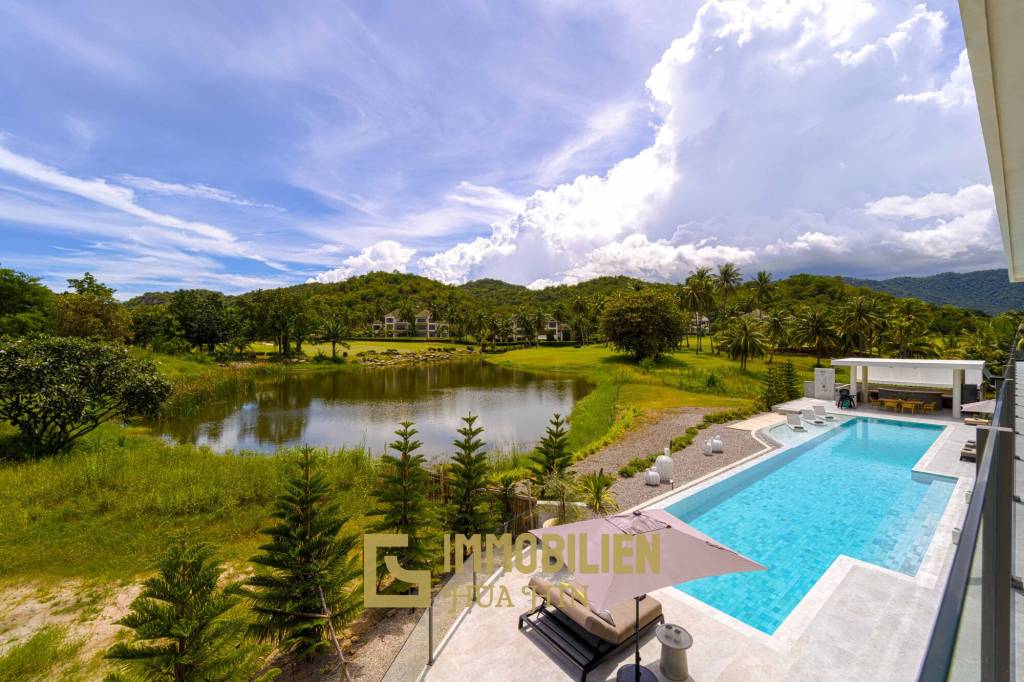 Seelage am Golfplatz / 1.600 großes Grundstück / 6 Schlafzimmer