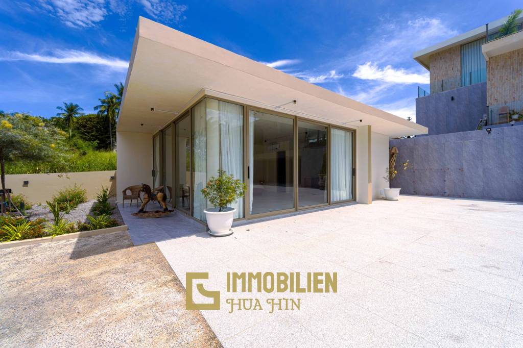 Seelage am Golfplatz / 1.600 großes Grundstück / 6 Schlafzimmer