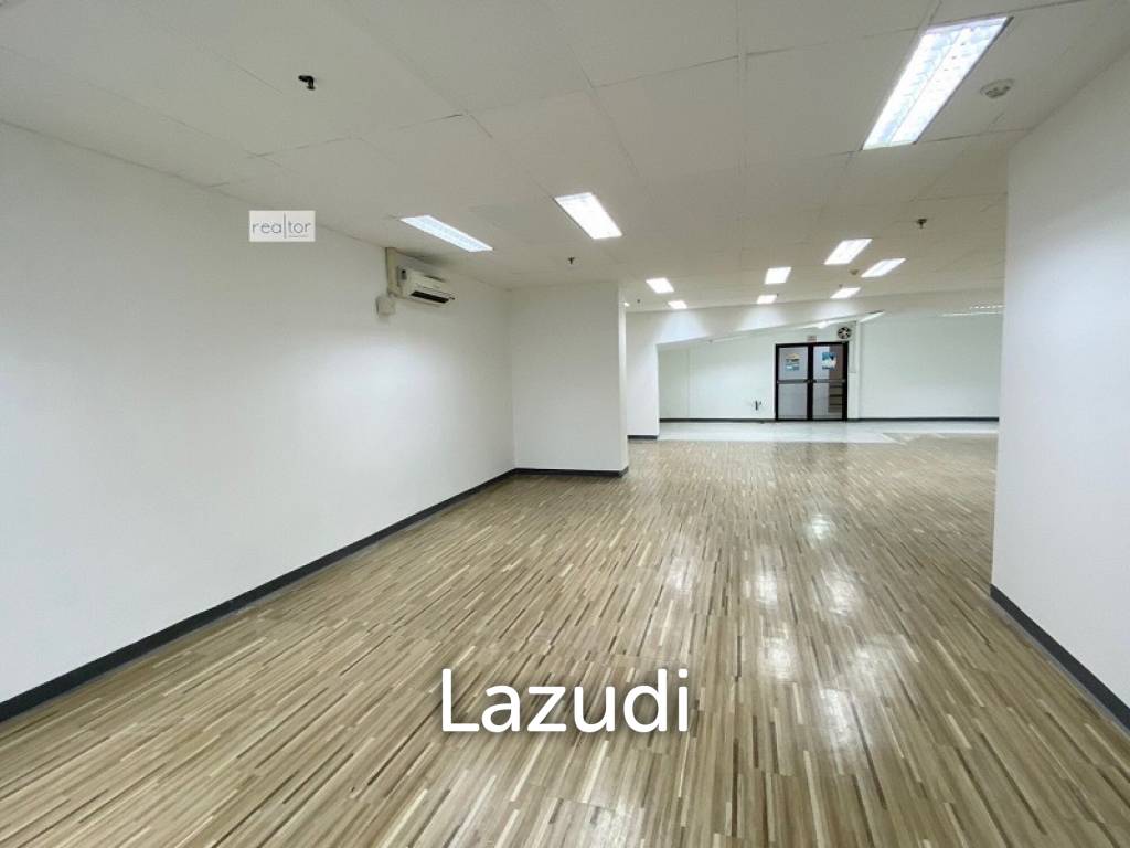 Retail Space for Lease in Ocean Tower 1 Bangkok