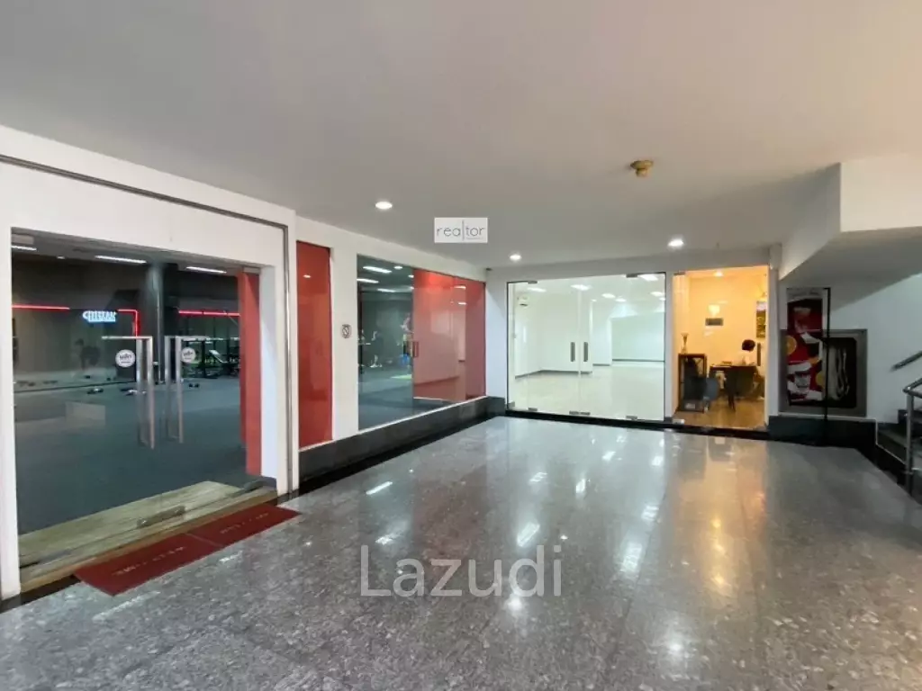 Retail Space for Lease in Ocean Tower 1 Bangkok