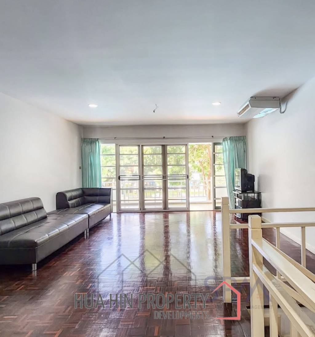 BAAN SASUAN HUA HIN NEAR KHAO TAO (AGENT) : 3 bed town house