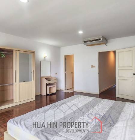 BAAN SASUAN HUA HIN NEAR KHAO TAO (AGENT) : 3 bed town house