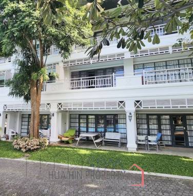 BAAN SASUAN HUA HIN NEAR KHAO TAO (AGENT) : 3 bed town house