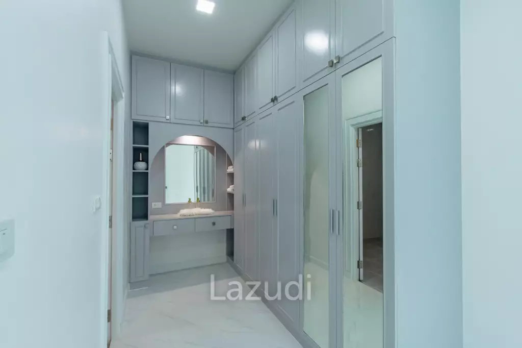 Modern Villa Oasis in Thap Tai Hua Hin
