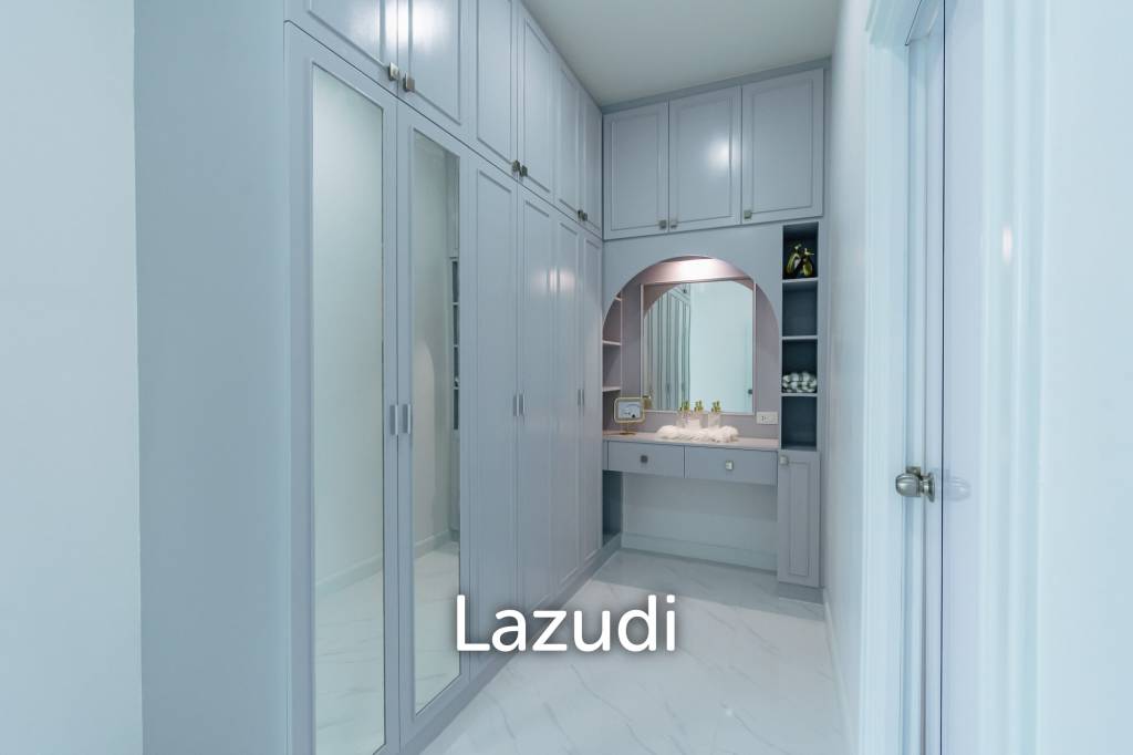 380 ตร.ม 3 เตียง 3 อาบน้ำ วิลล่า For ขาย