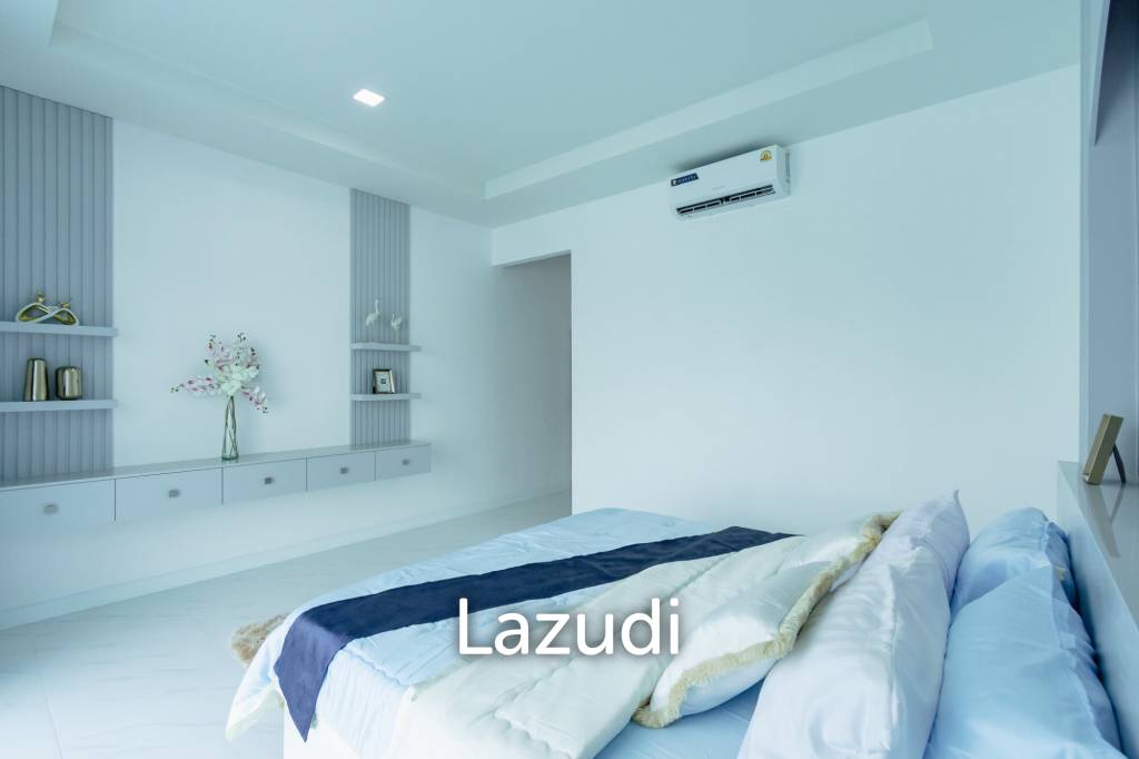 380 ตร.ม 3 เตียง 3 อาบน้ำ วิลล่า For ขาย