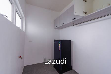 380 ตร.ม 3 เตียง 3 อาบน้ำ วิลล่า For ขาย