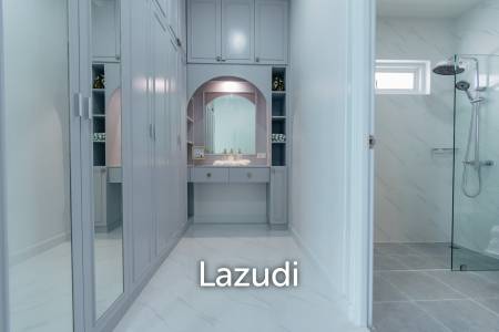 380 ตร.ม 3 เตียง 3 อาบน้ำ วิลล่า For ขาย