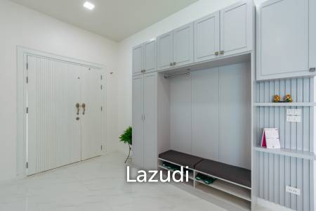 380 ตร.ม 3 เตียง 3 อาบน้ำ วิลล่า For ขาย