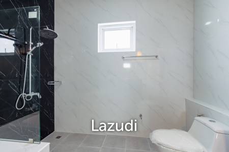 380 ตร.ม 3 เตียง 3 อาบน้ำ วิลล่า For ขาย