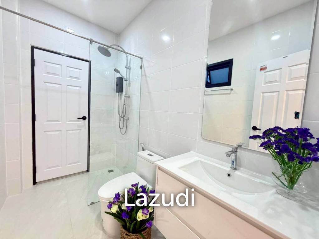 3 Bedroom 3 Bathroom 200 SQ.M. T.W. Garden Hill