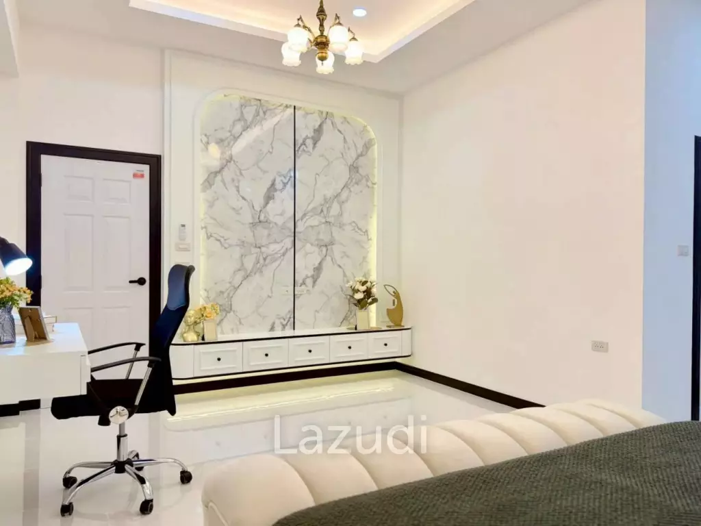 3 Bedroom 3 Bathroom 200 SQ.M. T.W. Garden Hill