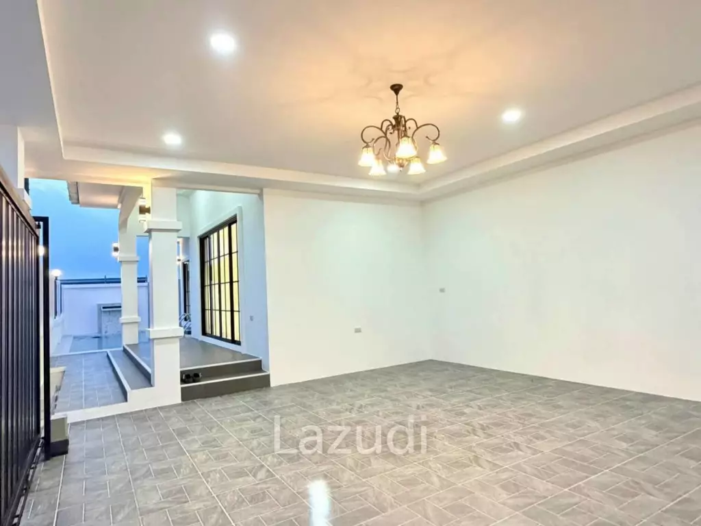 3 Bedroom 3 Bathroom 200 SQ.M. T.W. Garden Hill