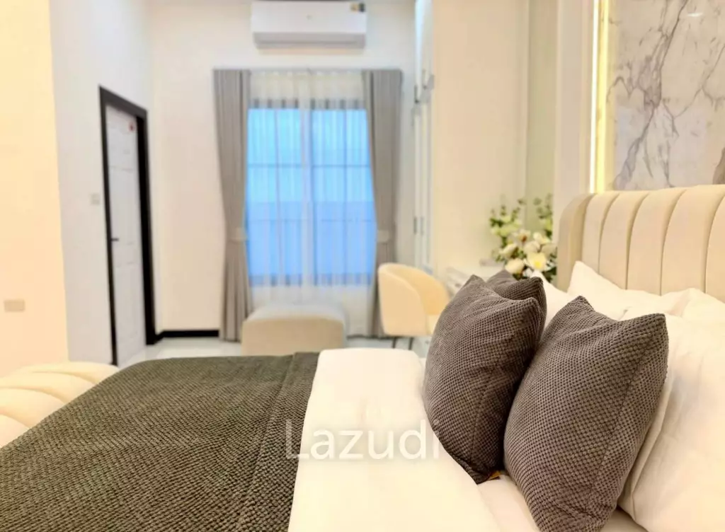 3 Bedroom 3 Bathroom 200 SQ.M. T.W. Garden Hill