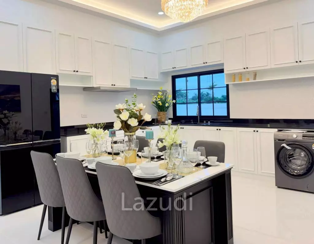 3 Bedroom 3 Bathroom 200 SQ.M. T.W. Garden Hill