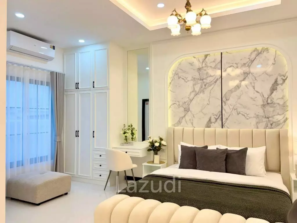 3 Bedroom 3 Bathroom 200 SQ.M. T.W. Garden Hill