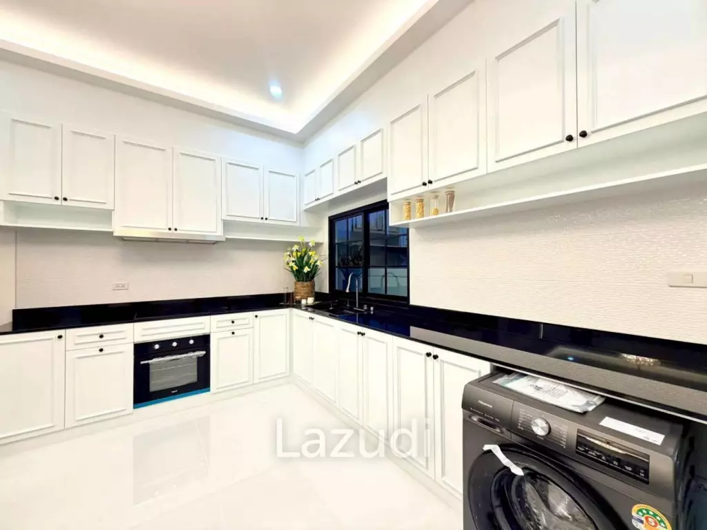 3 Bedroom 3 Bathroom 200 SQ.M. T.W. Garden Hill