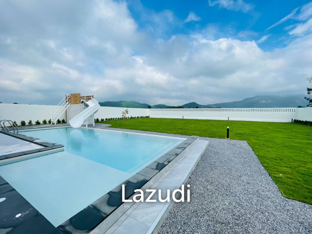Modern 3-Bedroom Pool Villa near Black Mountain, Hua Hin