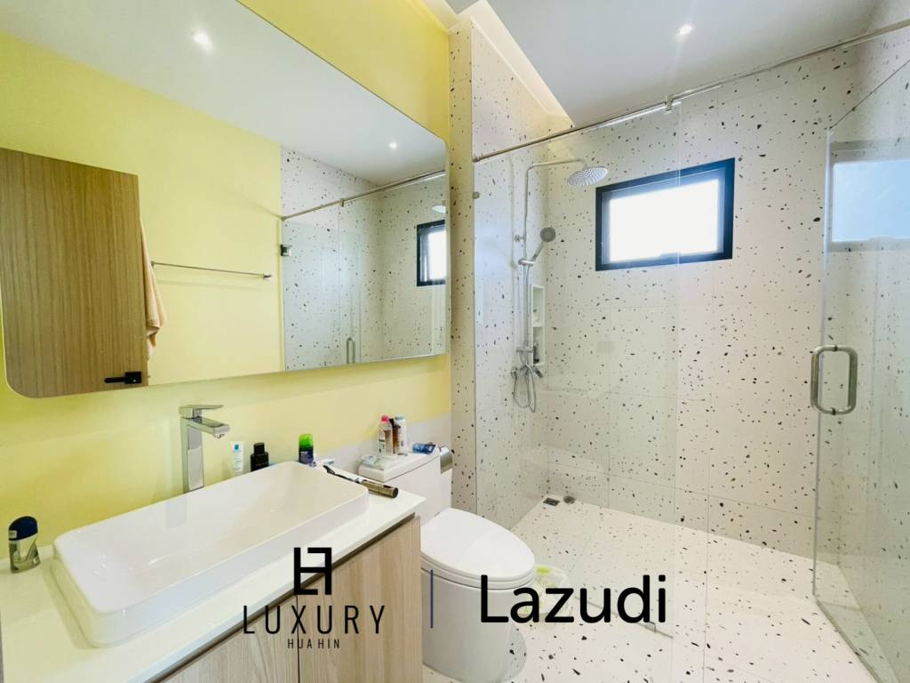 Modern 3-Bedroom Pool Villa near Black Mountain, Hua Hin