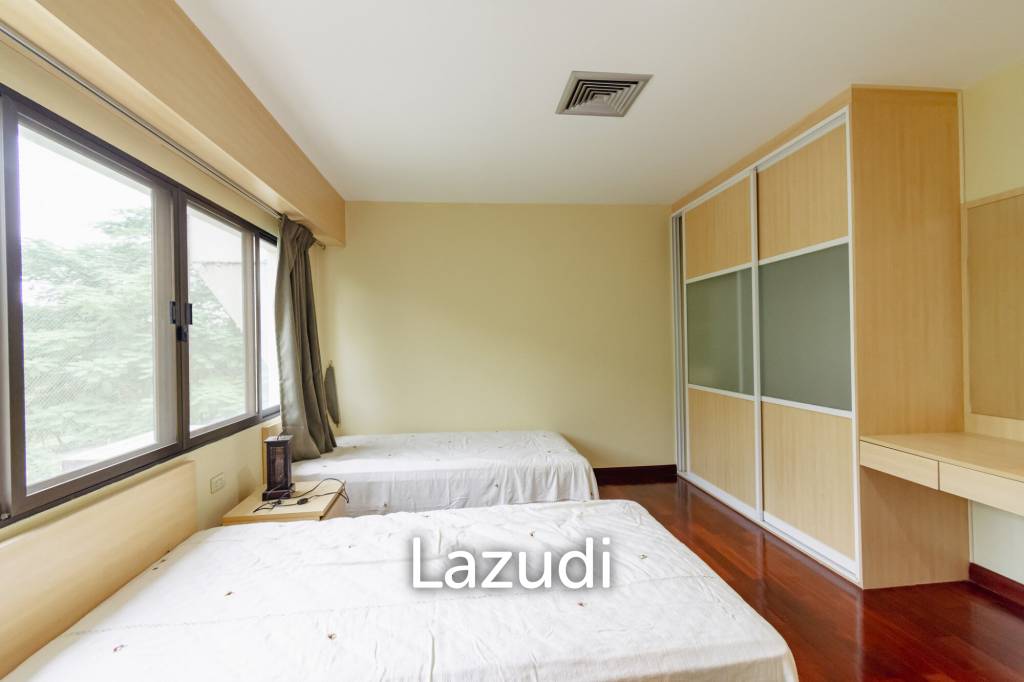 130 ตร.ม 2 เตียง 2 อาบน้ำ คอนโดมิเนียม For ขาย