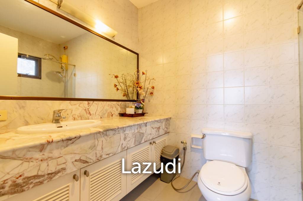 130 ตร.ม 2 เตียง 2 อาบน้ำ คอนโดมิเนียม For ขาย