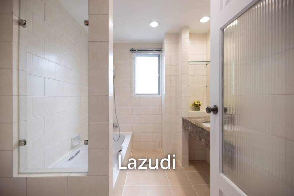 4 Bedroom 4 Bathroom 250 SQ.M The Grand Sethiwan
