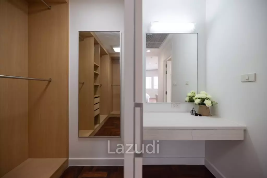 4 Bedroom 4 Bathroom 250 SQ.M The Grand Sethiwan