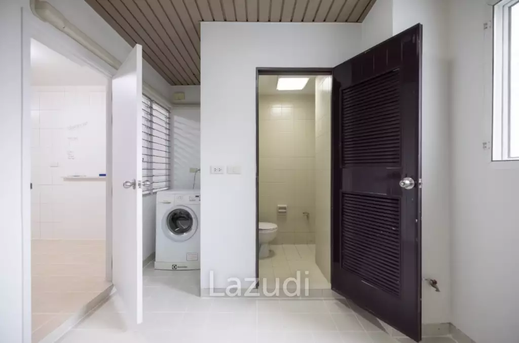 4 Bedroom 4 Bathroom 250 SQ.M The Grand Sethiwan