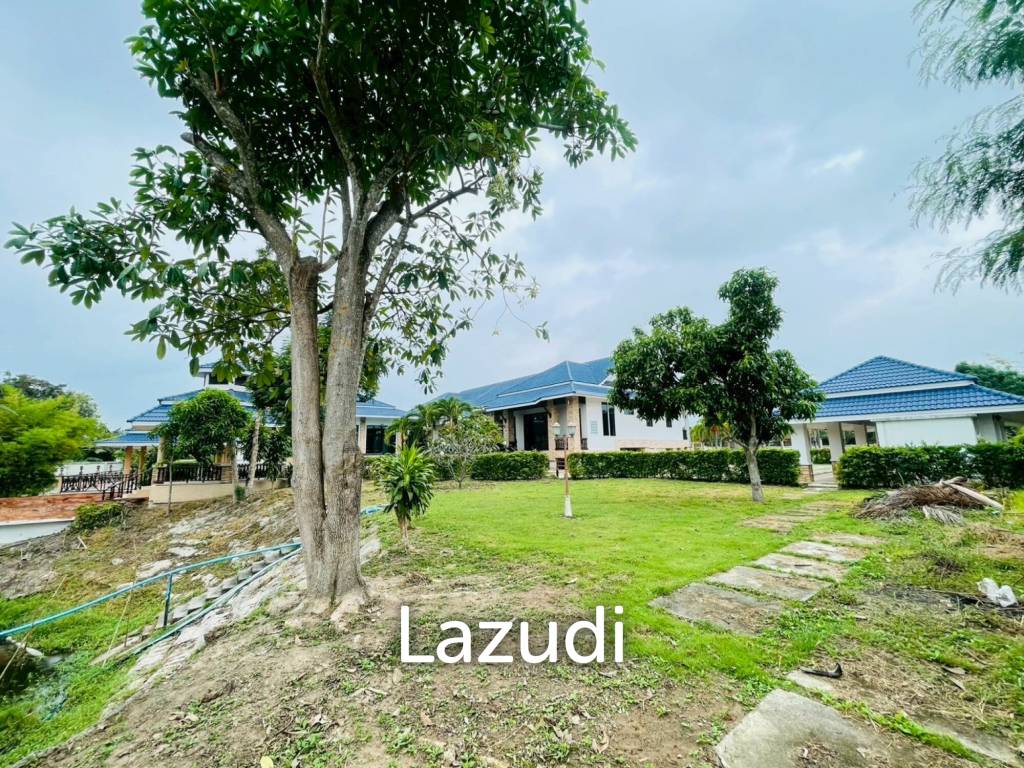 Grand 5-Bedroom Lakefront Pool Villa in Hin Lek Fai, Hua Hin