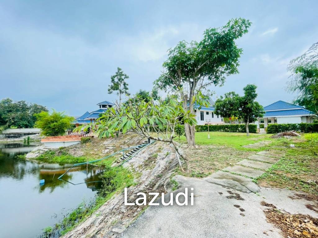 Grand 5-Bedroom Lakefront Pool Villa in Hin Lek Fai, Hua Hin