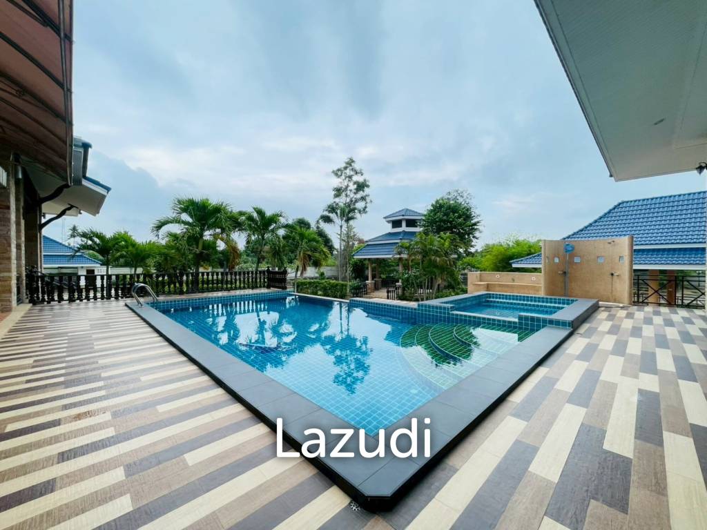Grand 5-Bedroom Lakefront Pool Villa in Hin Lek Fai, Hua Hin