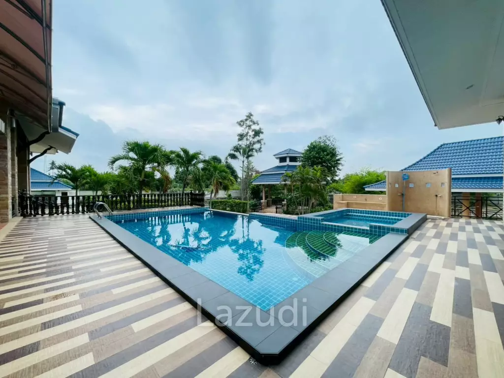 Grand 5-Bedroom Lakefront Pool Villa in Hin Lek Fai, Hua Hin