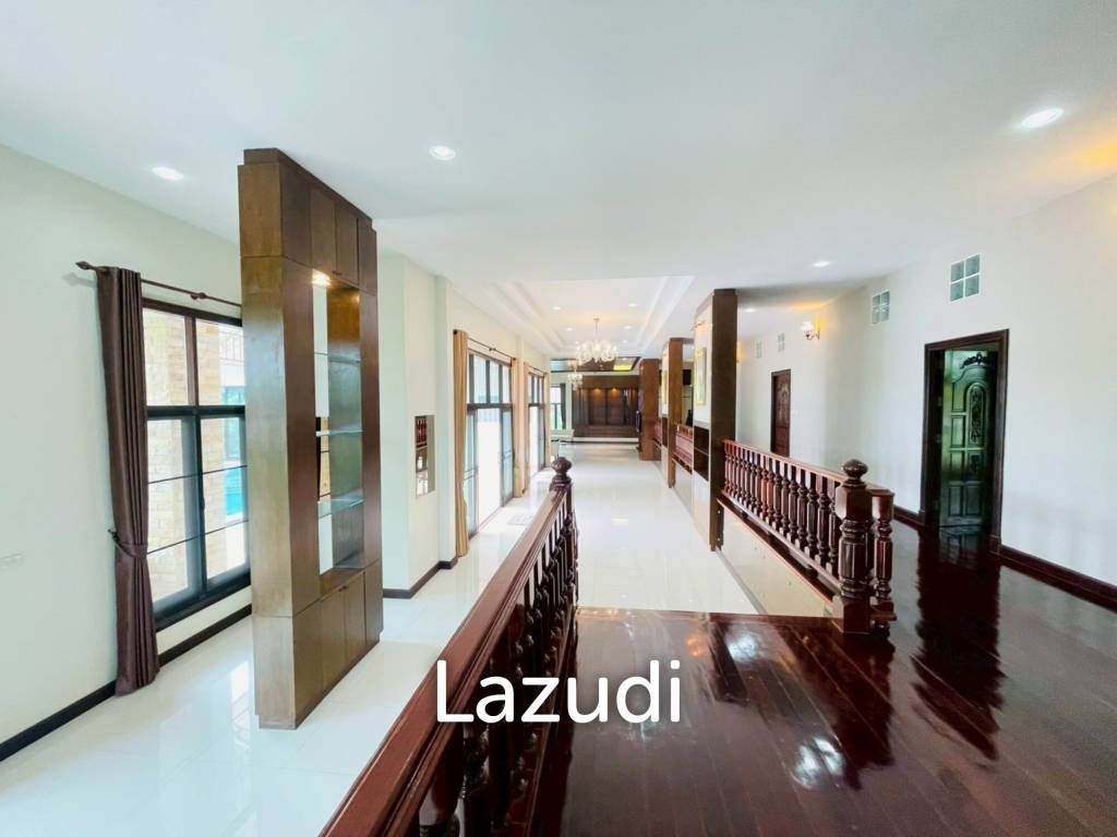 Grand 5-Bedroom Lakefront Pool Villa in Hin Lek Fai, Hua Hin