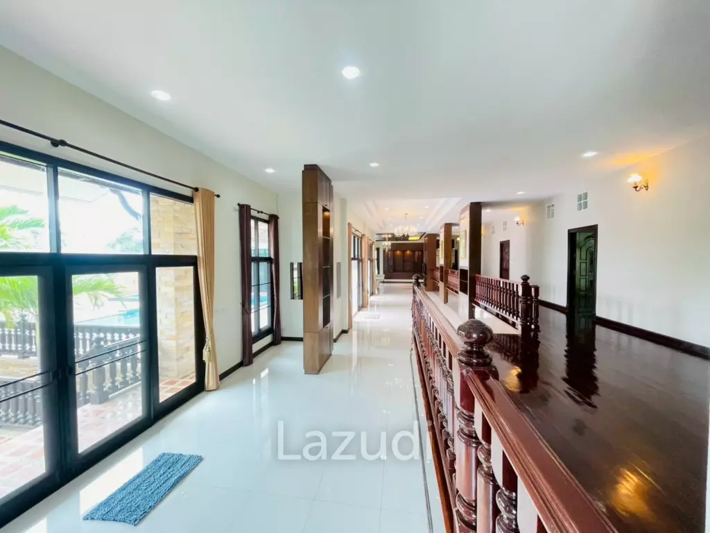 Grand 5-Bedroom Lakefront Pool Villa in Hin Lek Fai, Hua Hin