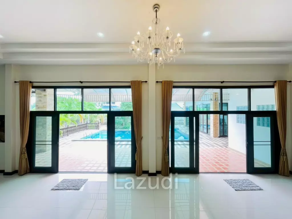 Grand 5-Bedroom Lakefront Pool Villa in Hin Lek Fai, Hua Hin